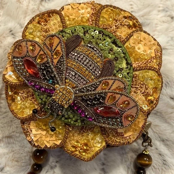 Mary Francis Bee Happy Beaded Crystal Jeweled Bumblebee Bag - Picture 2 of 16